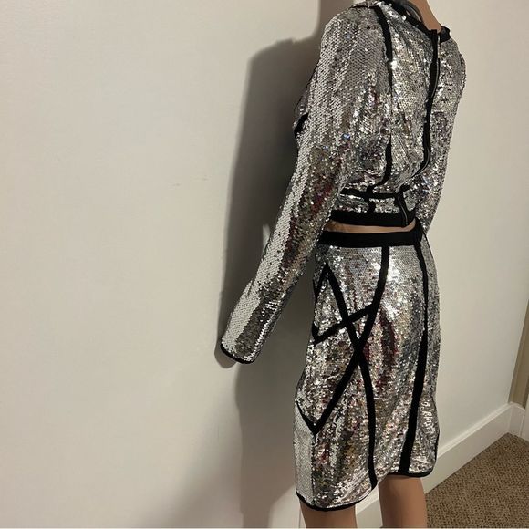 Silver Sequined 2 Piece Skirt Cropped Jacket - Picture 4 of 16